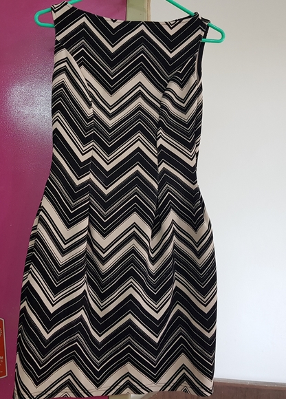 Evita Dresses & Skirts - Bodycon mini dress